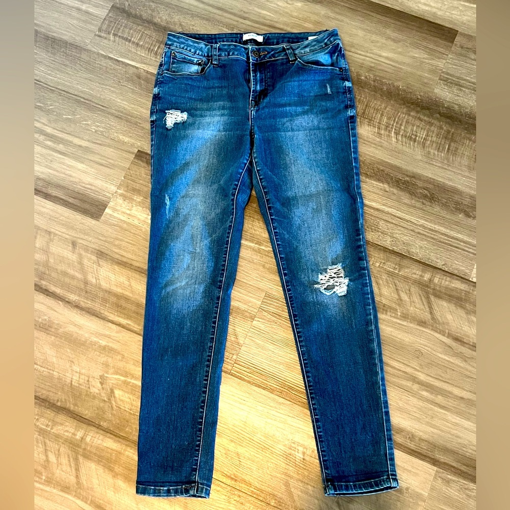 Kensie skinny jean size 8/29